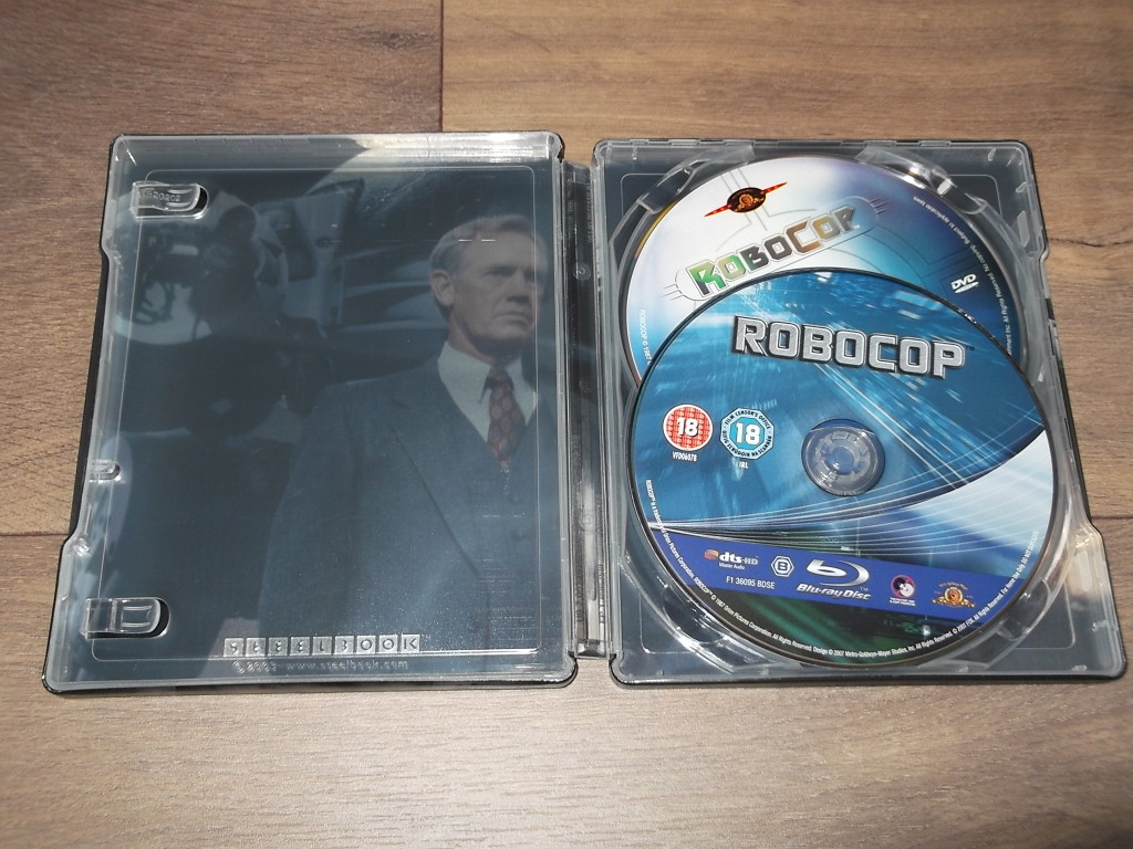 Robocop - Limited Edition Steelbook (Blu-ray + DVD) (4)