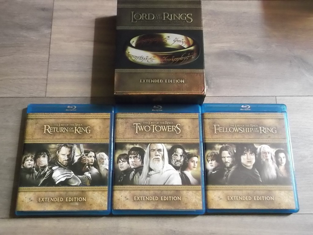 The Lord of the Rings The Motion Picture Trilogy (2)